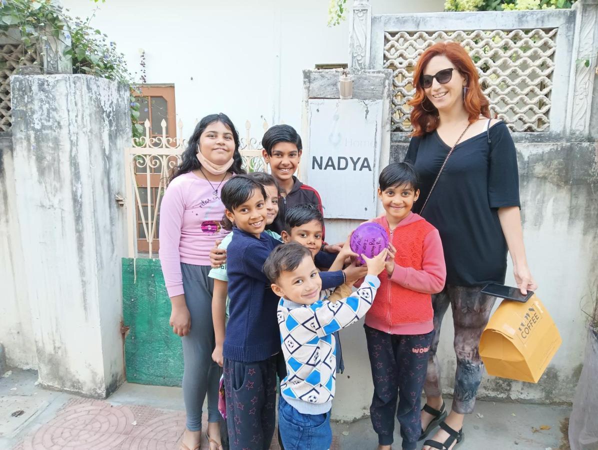 Nadya Homestay For Female & Family ชัยปุระ ภายนอก รูปภาพ