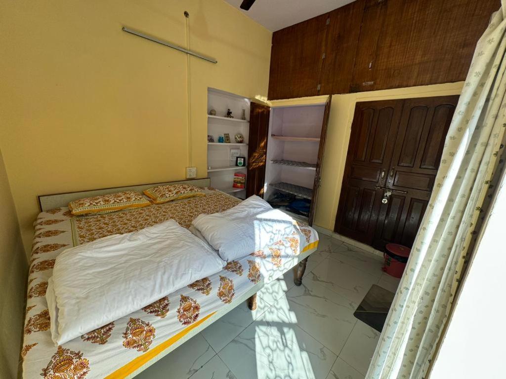 Nadya Homestay For Female & Family ชัยปุระ ภายนอก รูปภาพ