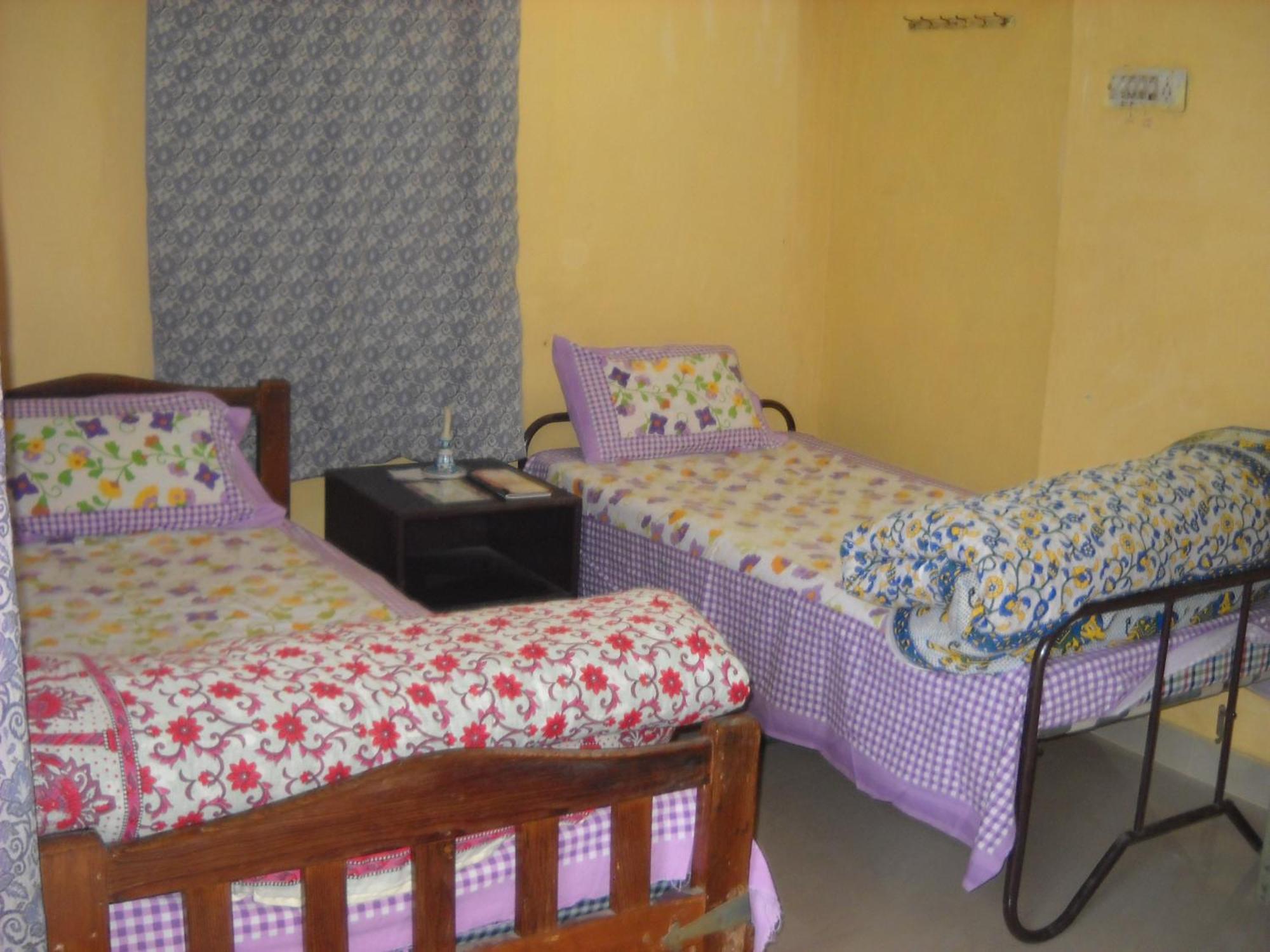 Nadya Homestay For Female & Family ชัยปุระ ภายนอก รูปภาพ