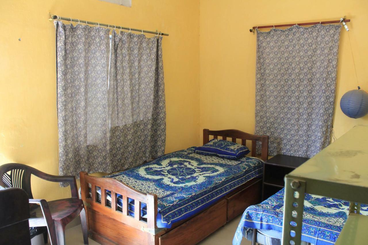 Nadya Homestay For Female & Family ชัยปุระ ภายนอก รูปภาพ