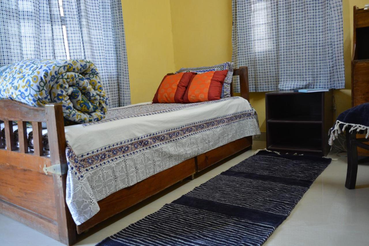 Nadya Homestay For Female & Family ชัยปุระ ภายนอก รูปภาพ