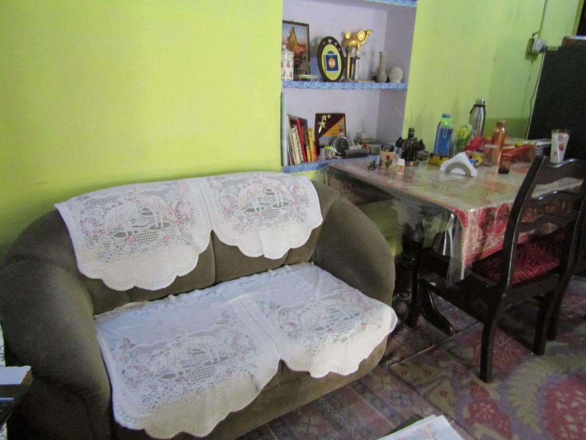 Nadya Homestay For Female & Family ชัยปุระ ภายนอก รูปภาพ