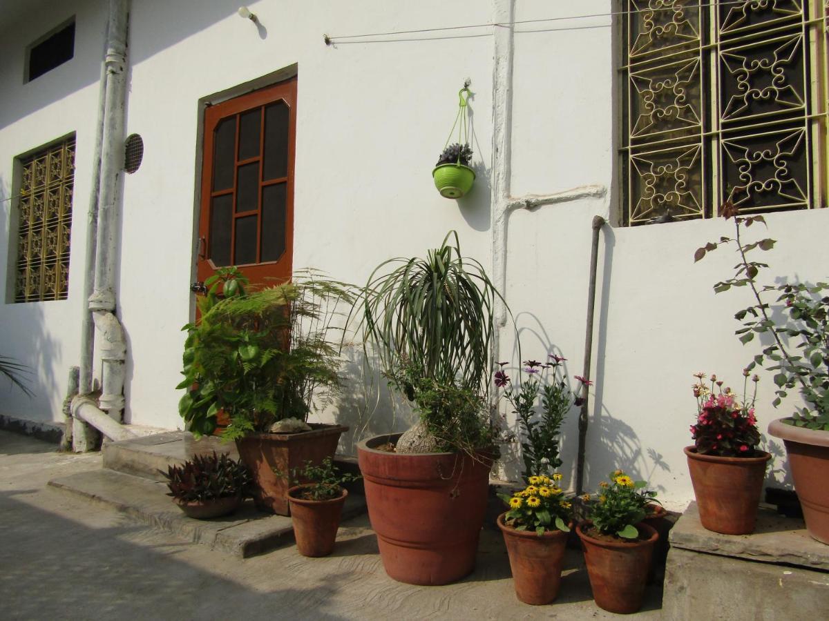 Nadya Homestay For Female & Family ชัยปุระ ภายนอก รูปภาพ