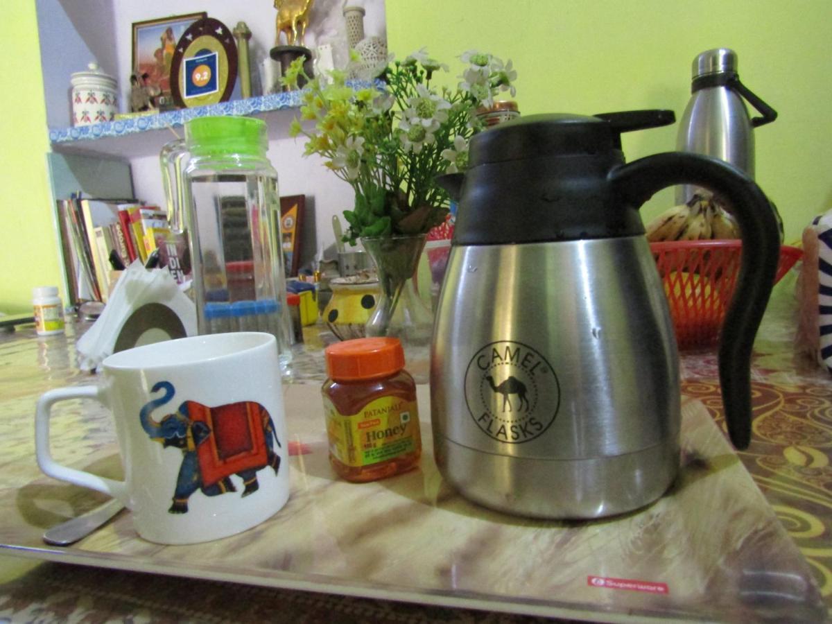 Nadya Homestay For Female & Family ชัยปุระ ภายนอก รูปภาพ